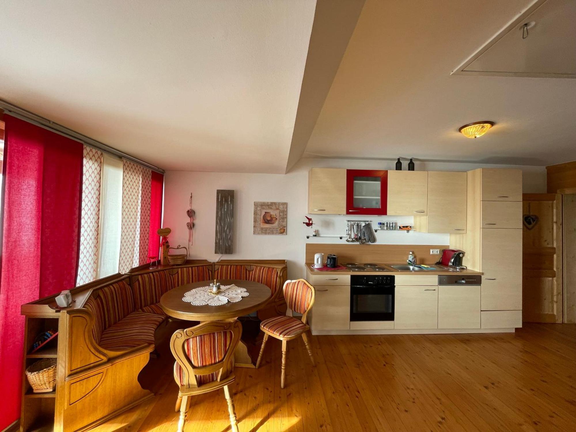 Apartments Im Almhaus Bachler Gundisch Экстерьер фото
